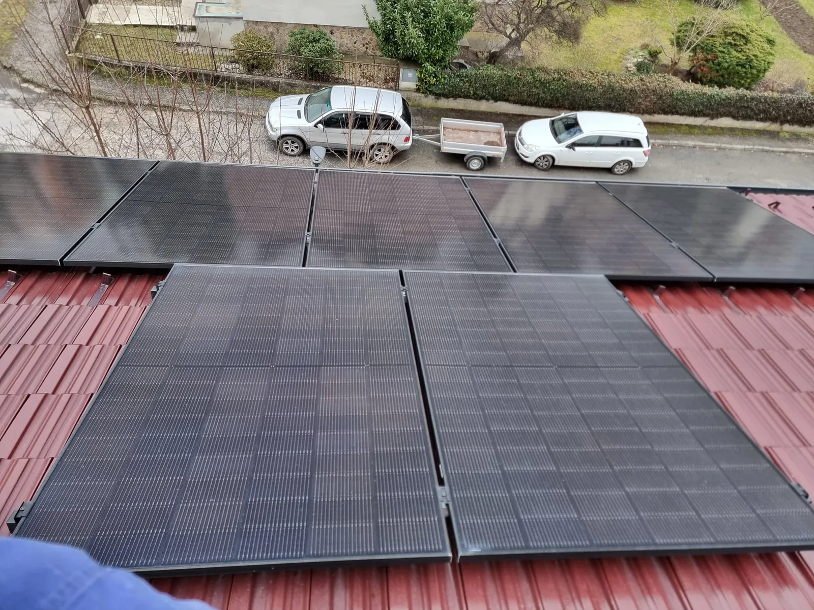 Hlavní fotografie realizace: Rodinný dům — 12,9 kWp s baterií a NZÚ