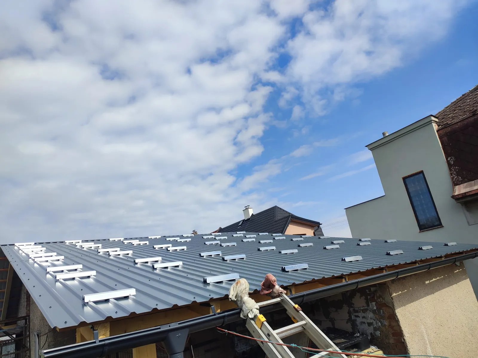 Hlavní fotografie realizace: Rodinný dům — 15 kWp s baterií