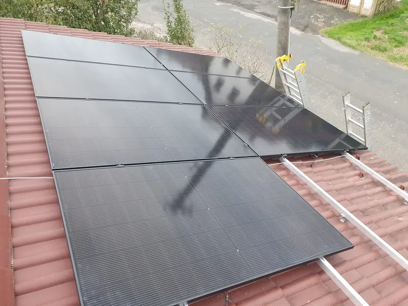 Fotografie 1 z realizace Rodinný dům — 10 kWp s baterií a NZÚ