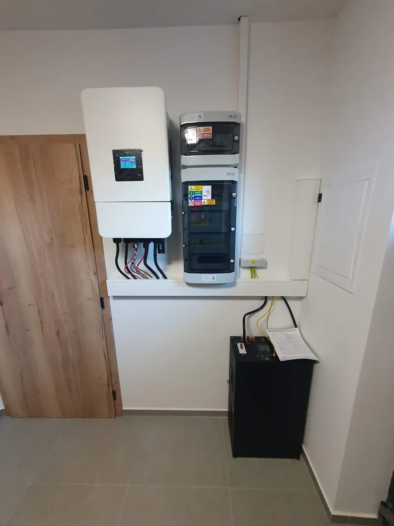 Fotografie 1 z realizace Rodinný dům — 9,9 kWp s baterií