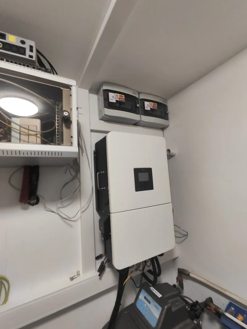 Fotografie 2 z realizace Rodinný dům — 15 kWp s baterií
